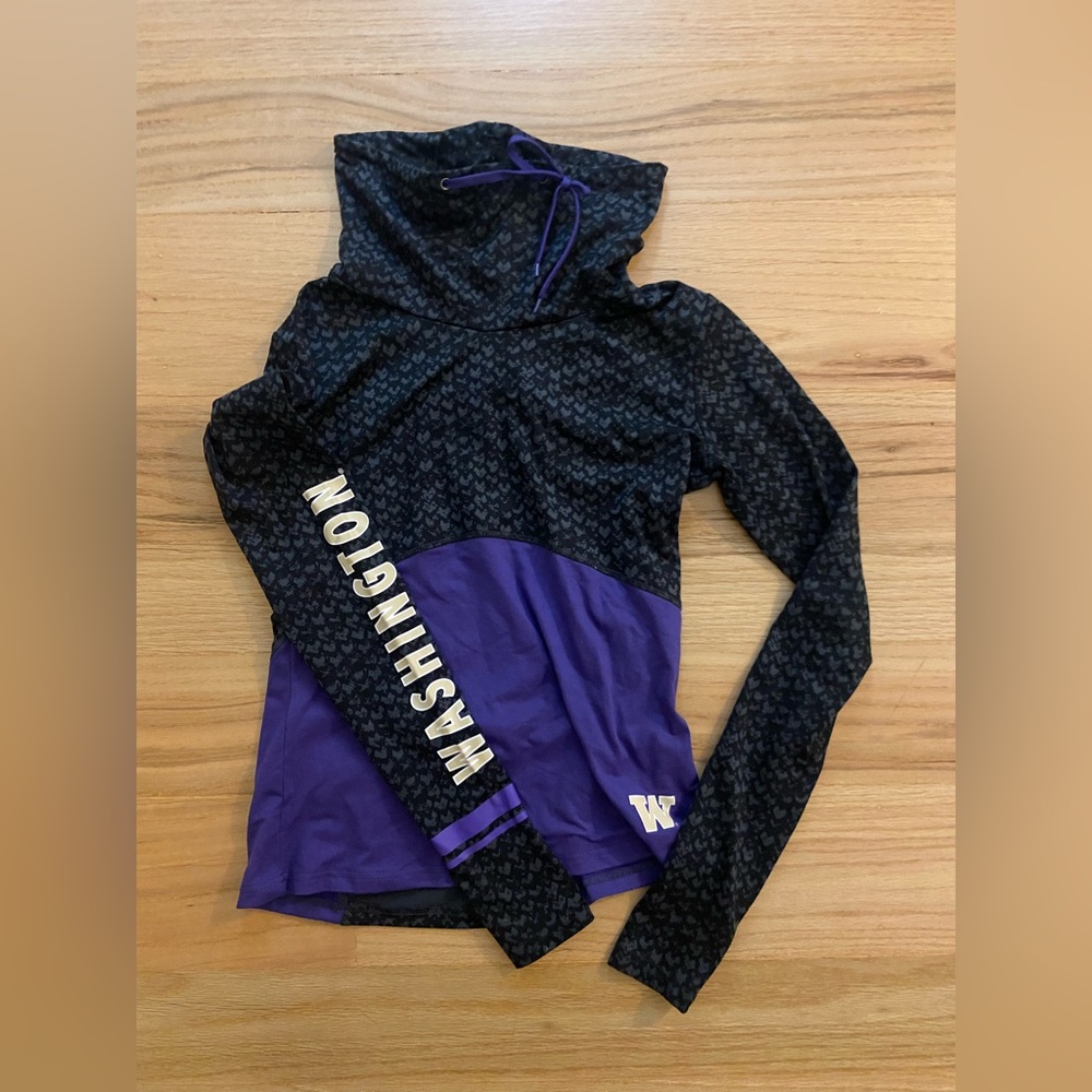 UW sweater